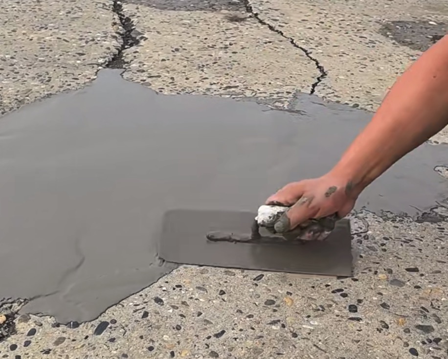呼和浩特CGM 高效薄层道路修补料（CGM 道路抢修料）